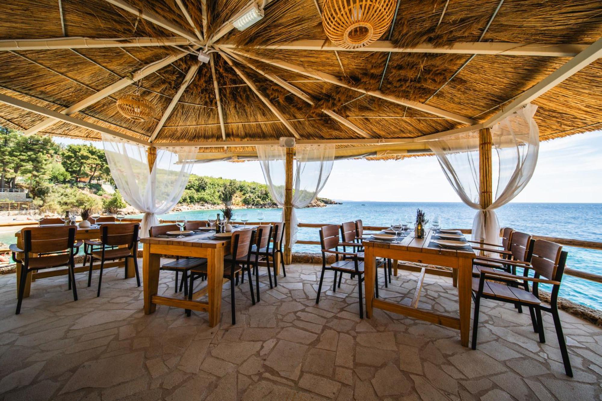 Wine Resort Adriatic Mikulic Orebić Esterno foto