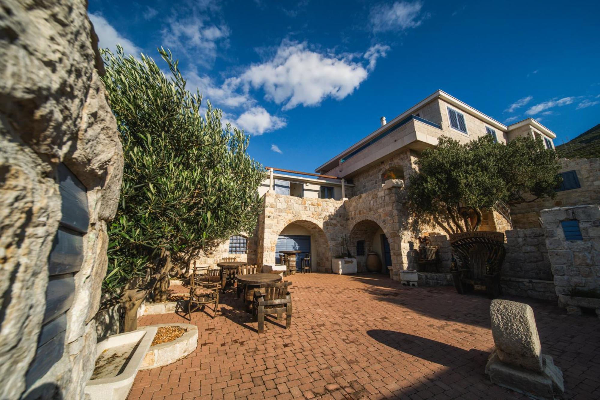 Wine Resort Adriatic Mikulic Orebić Esterno foto