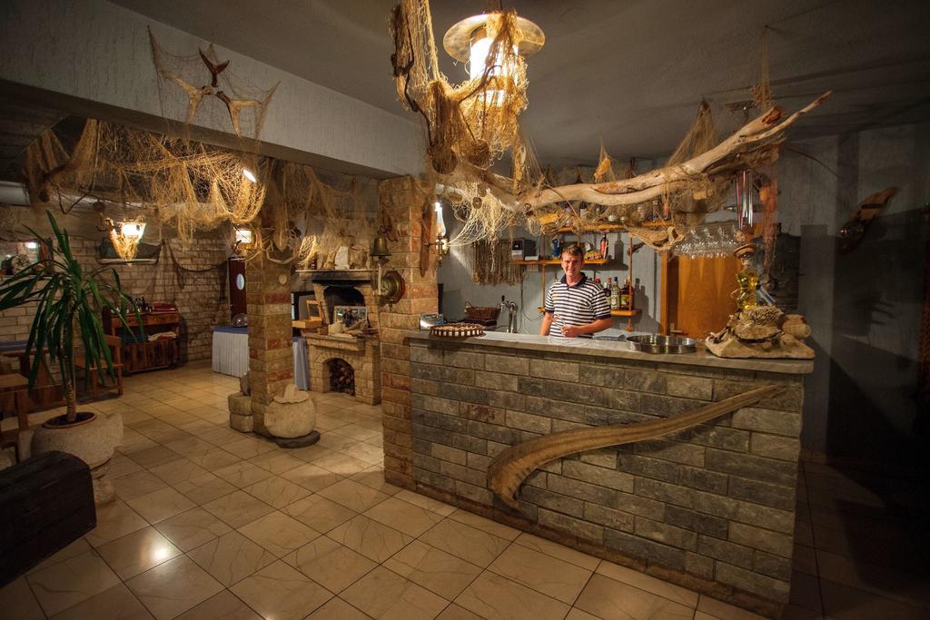Wine Resort Adriatic Mikulic Orebić Esterno foto