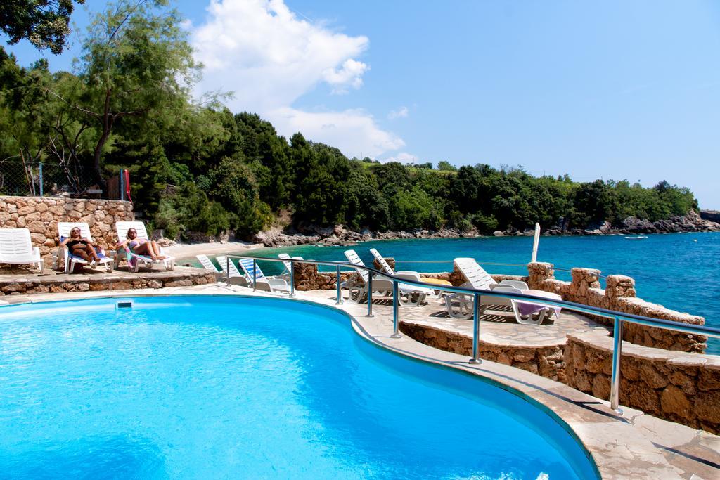 Wine Resort Adriatic Mikulic Orebić Esterno foto