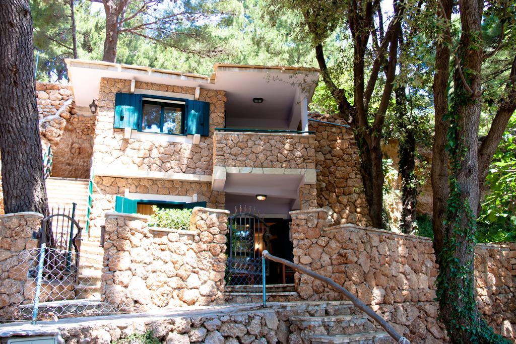 Wine Resort Adriatic Mikulic Orebić Esterno foto