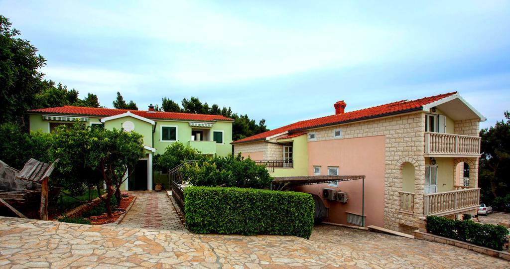 Wine Resort Adriatic Mikulic Orebić Esterno foto