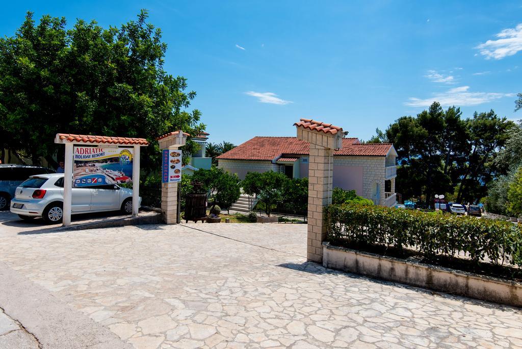 Wine Resort Adriatic Mikulic Orebić Esterno foto
