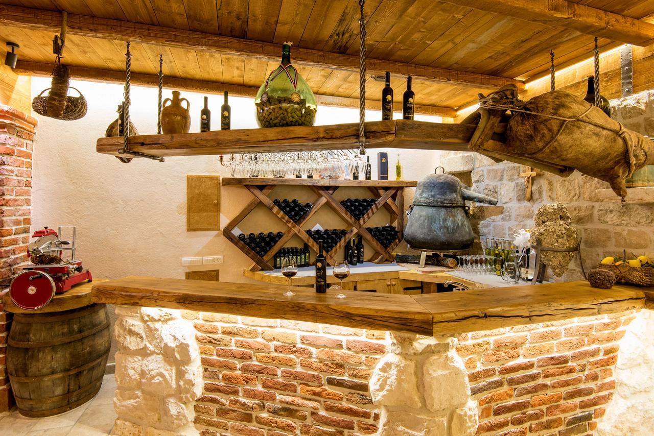 Wine Resort Adriatic Mikulic Orebić Esterno foto